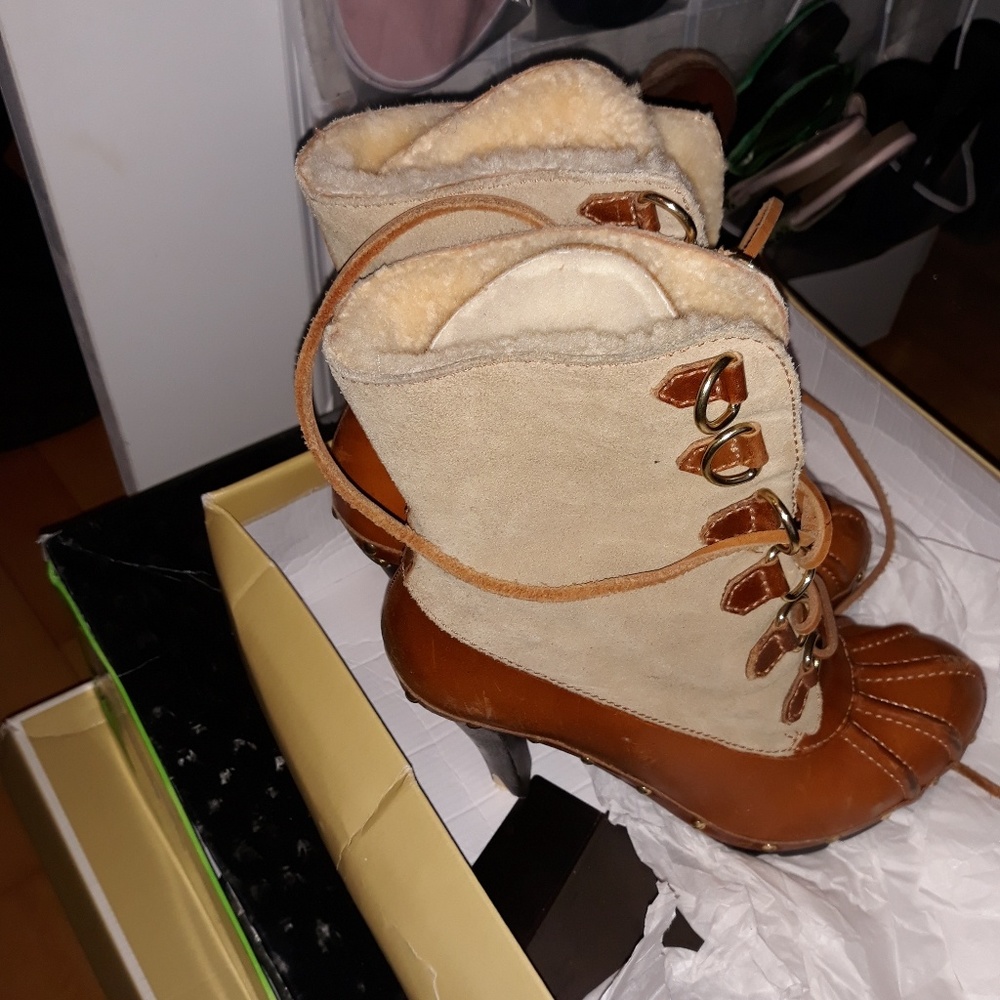 winter war clog booties